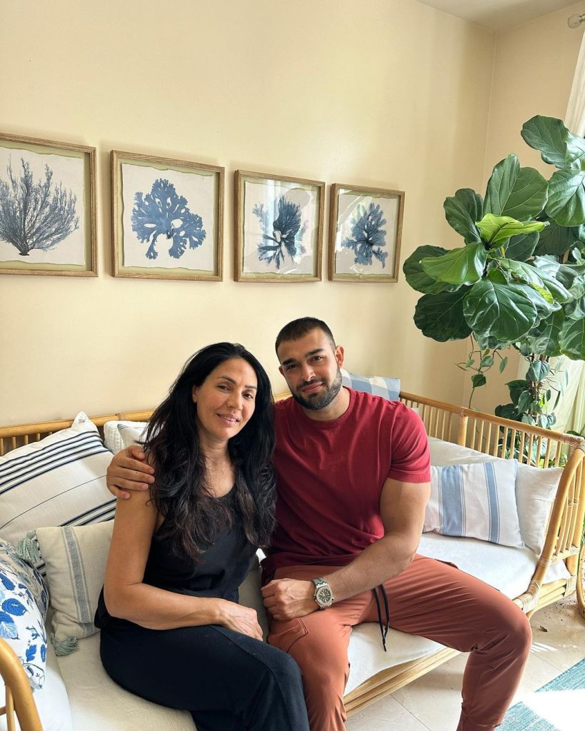 Sam Asghari seen without wedding ring before Britney Spears breakup rumors Sam Asghari seen without wedding ring before Britney Spears breakup rumors